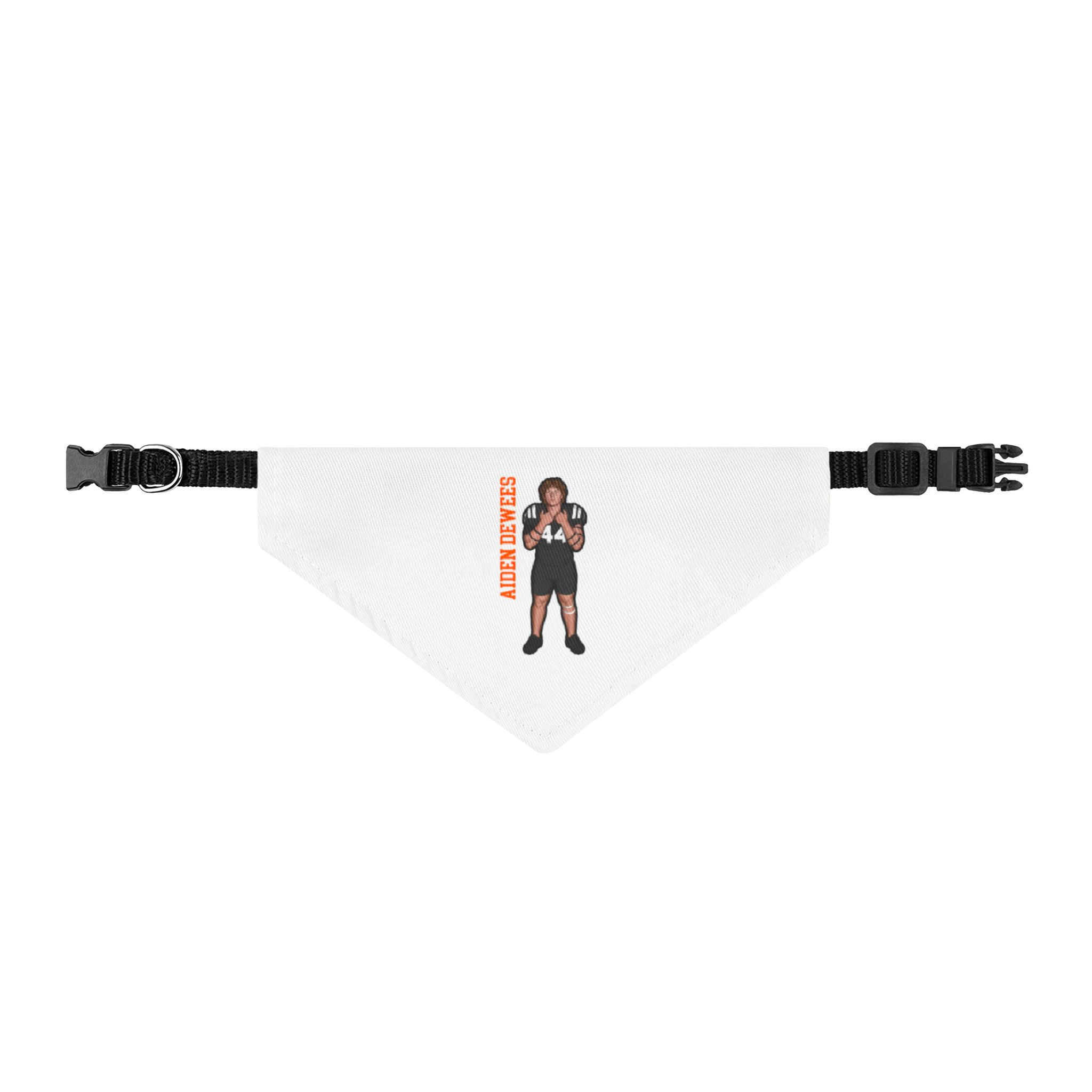 Pet Bandana — character_name_vertical in Classic