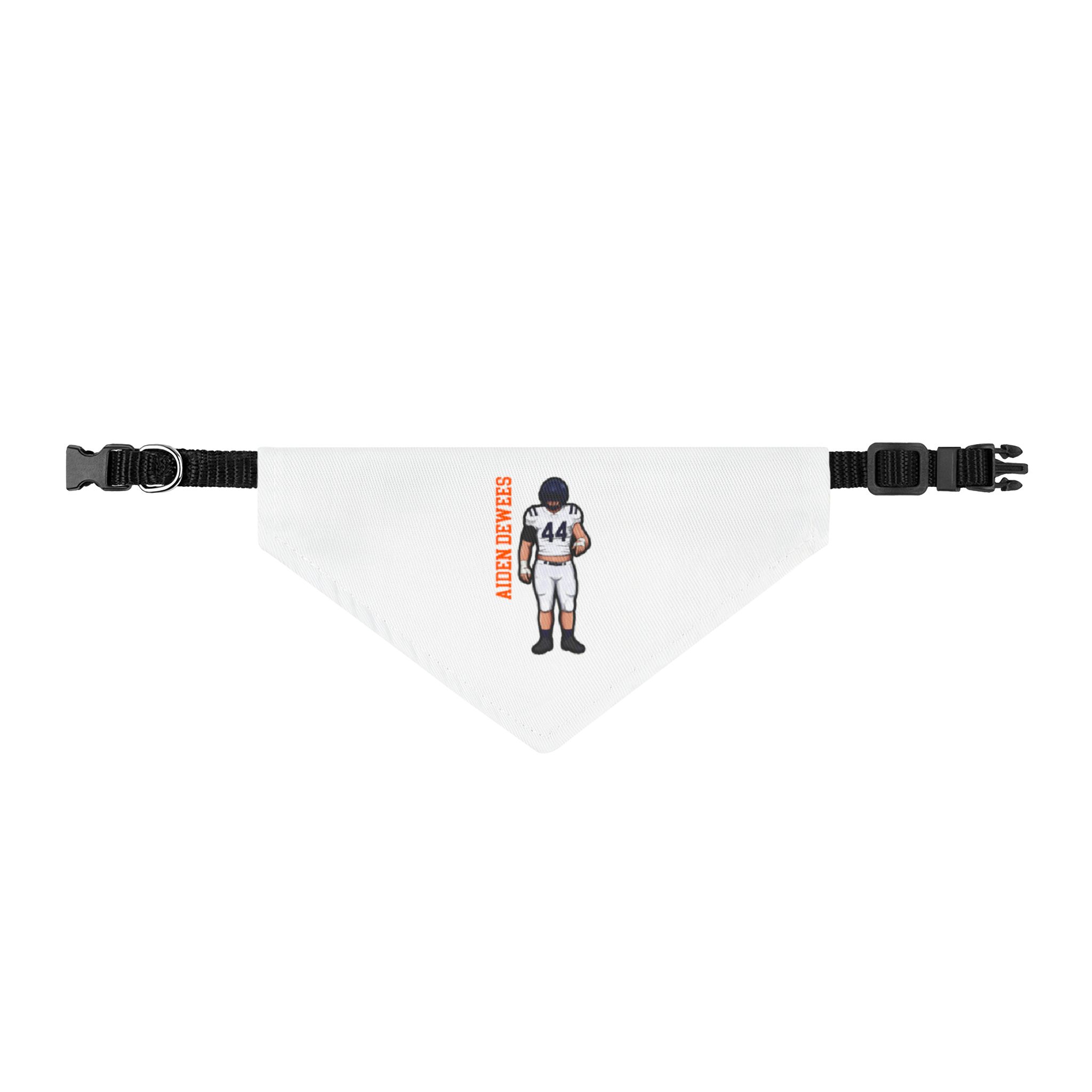 Pet Bandana — character_name_vertical in Classic