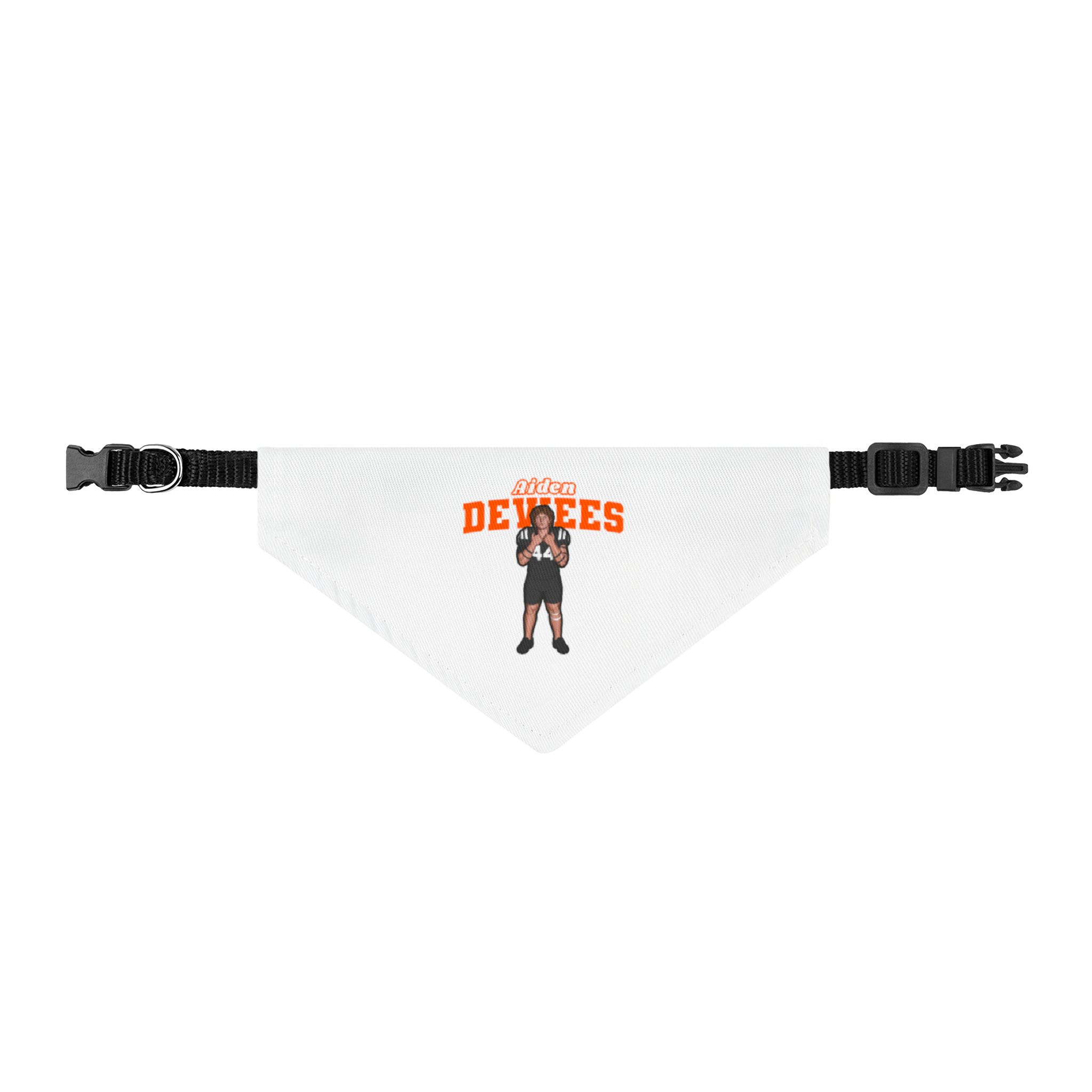 Pet Bandana — character_name_arch in Classic